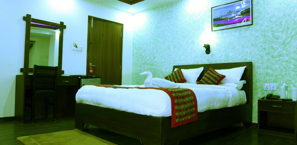 Oyo 153 Aster Hotel Nepal Kathmandu Exterior photo