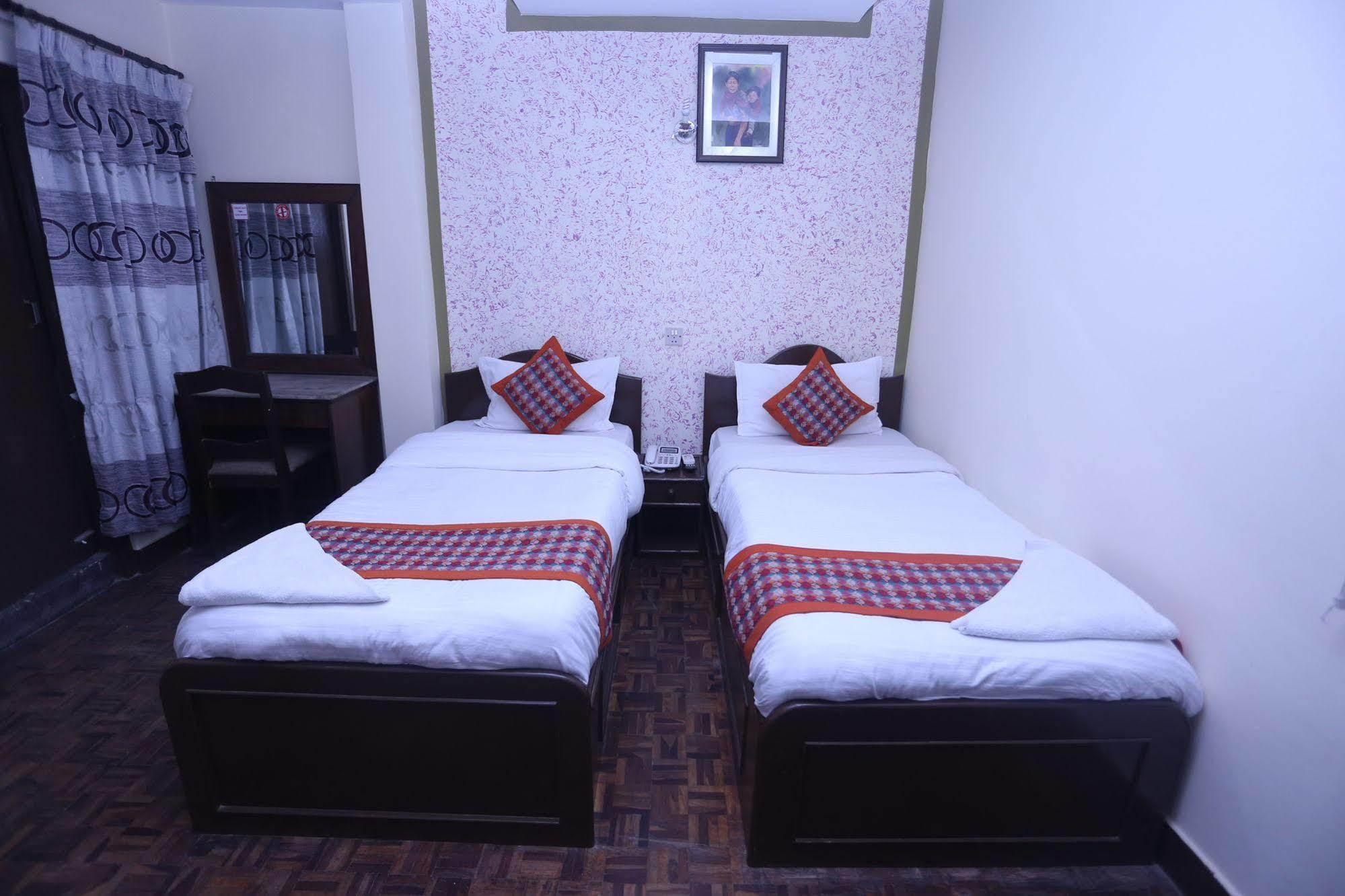 Oyo 153 Aster Hotel Nepal Kathmandu Exterior photo